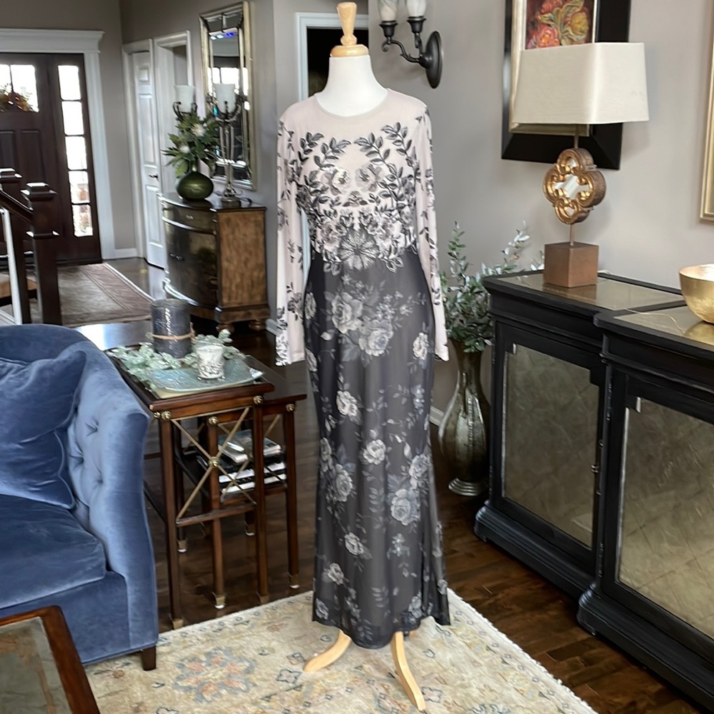 Dress from Venus. Never worn.